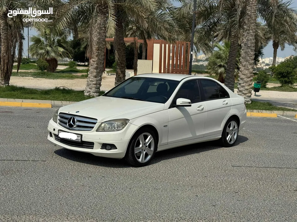 Mercedes Benz C-200 / 2011 (White)