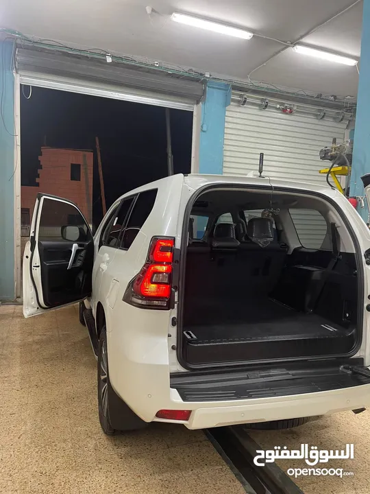 تويوتا لاند كروزر