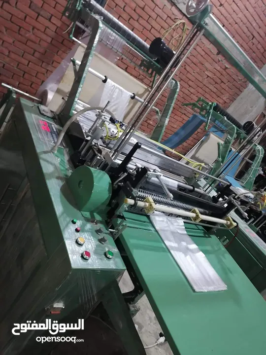 ماكينة تصنيع الشنط والاكياس البلاستيك استعمال للاستفسار الاتصال