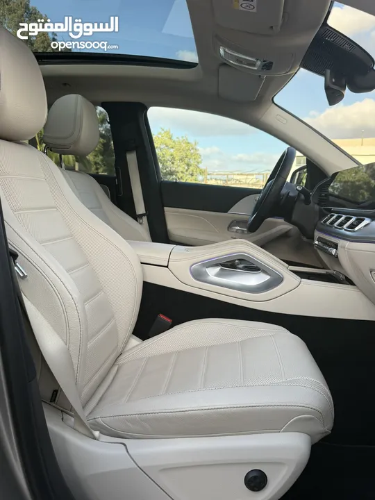 مارسيدس GLE 350e ترخيص 2022 محرك 2000 هايبرد plug in/يقطع على الشحنه 99 كيلو متر