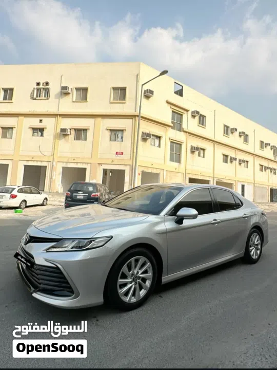 Toyota Camry LE - 2021