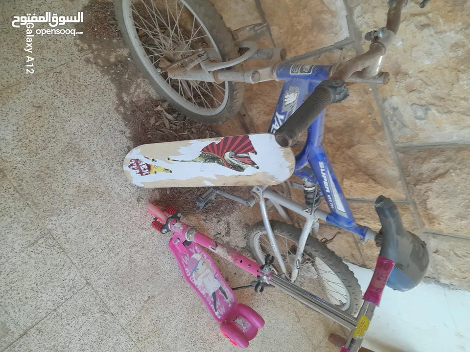 بسكليت و زلاجة كونان و سكوتر للبيع . المفرق