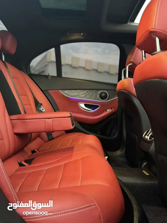 مرسدس C 300 موديل 2019 بلون مميز وارد كندا حساسات كمره 360 اصل AMG