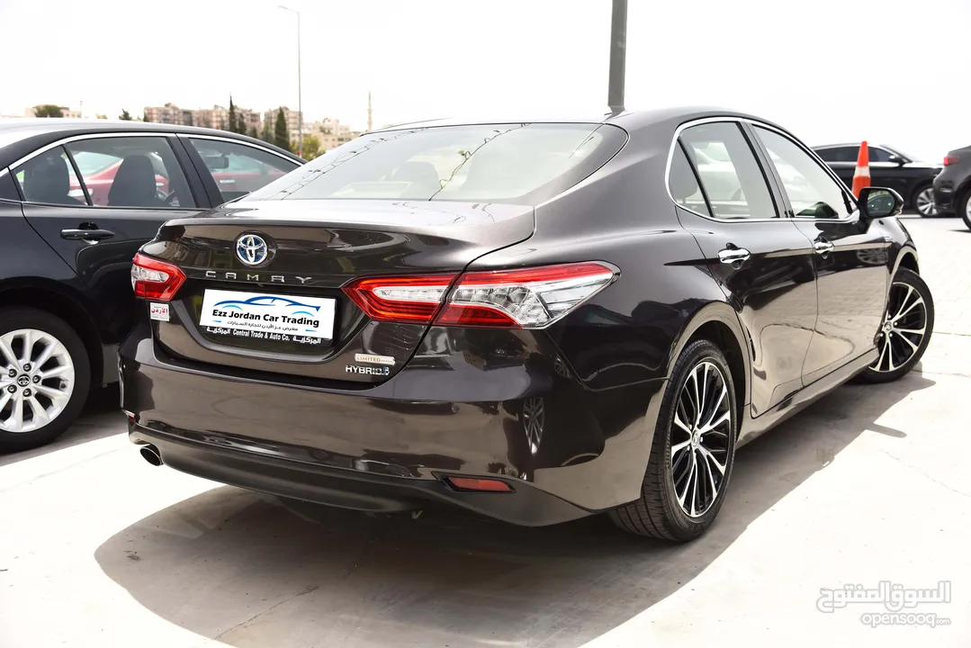 تويوتا كامري ليميتد هايبرد Toyota Camry Limited Hybrid 2020