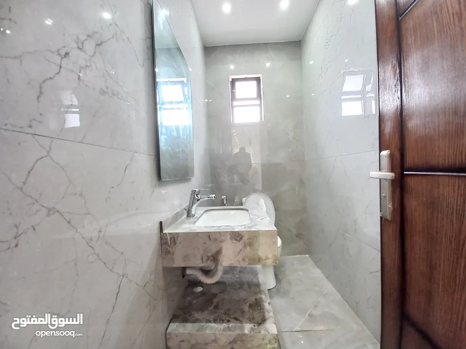 شقة مفروشة للإيجار في الشميساني  ( Property 36922 ) سنوي فقط