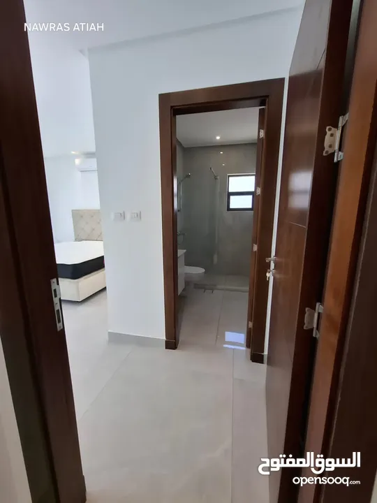 شقة مفروشة فاخرة بتصميم عصري اعلان رقم (O459)