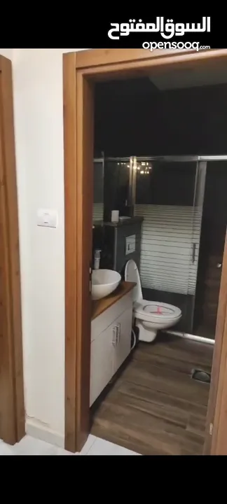 شبه سوبر ديلوكس مفروشه جديده للايجار سكنه اولى مع مكيفات