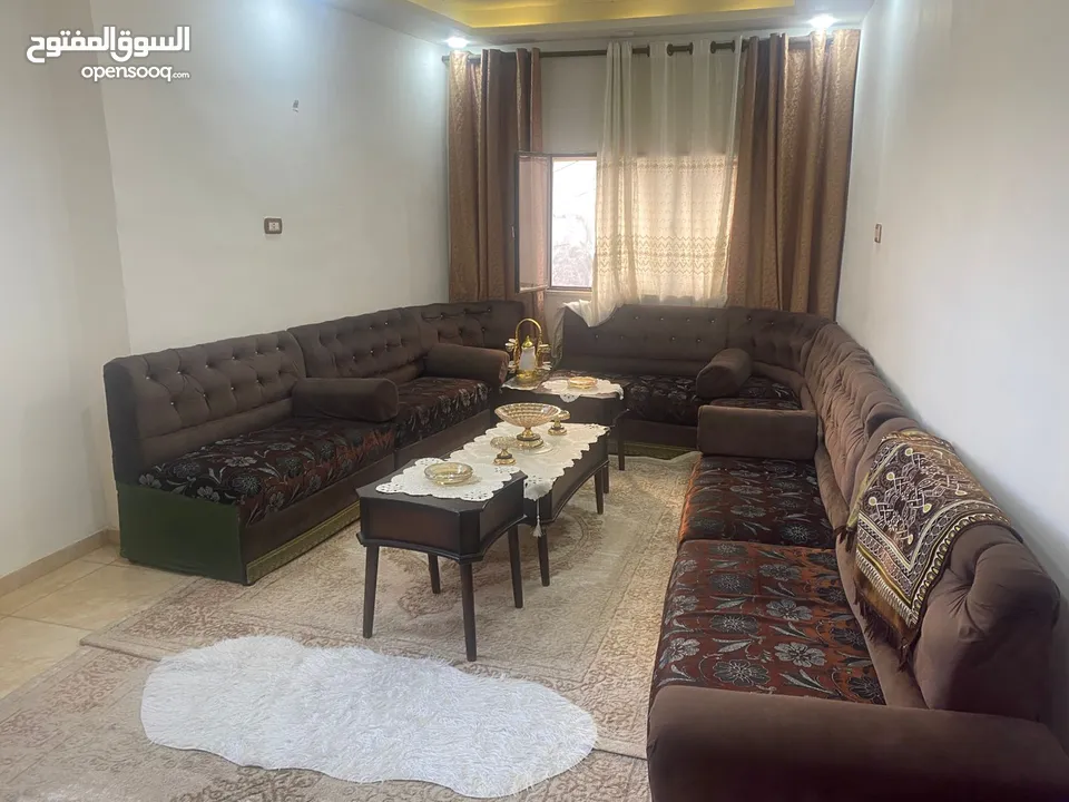 طقم كنب استعمال بسيط