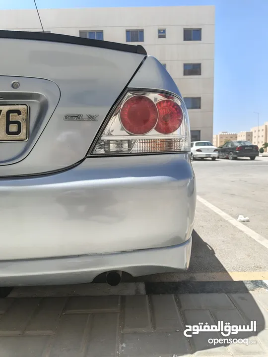 ميتسوبيشي لانسر GLX موديل 2007 لون سلفر للبيع