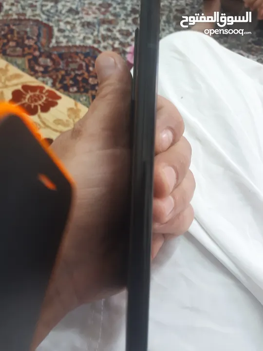 بلسs21 التلفون نظيف جدا خالي من ايا عيوب مع كرتونته