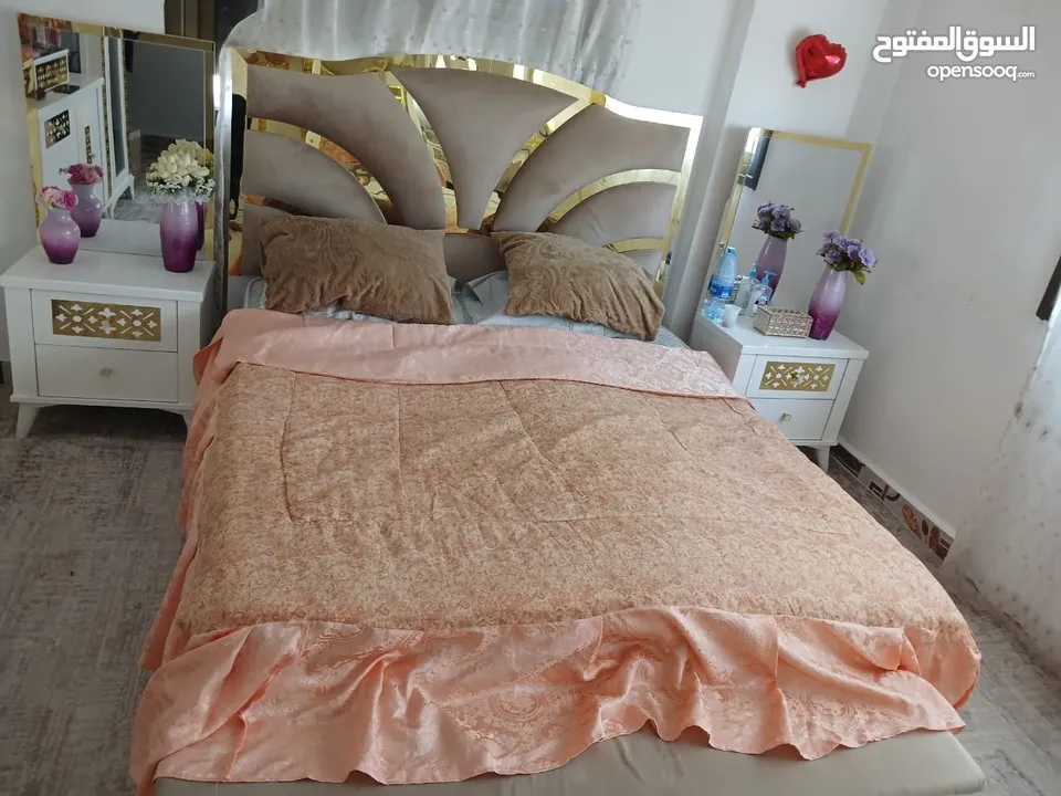 بصلاة على النبي غرفة نوم ثقيلة تفصيل استعمال 4 اشهر خشب لاتيه 18 ولا خدش فيها لساتها جديدة مع فرشة ز