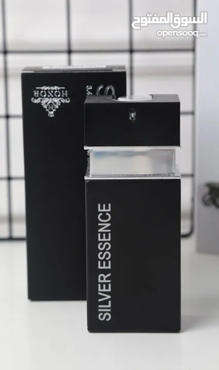 ثلاث علب عطور عالمية بسعر عطر واحد