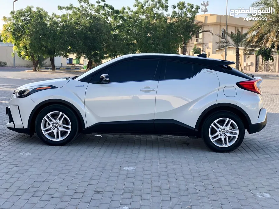 Toyota C-HR Hybrid 2021 (1.8L) GCC Specs Full Option