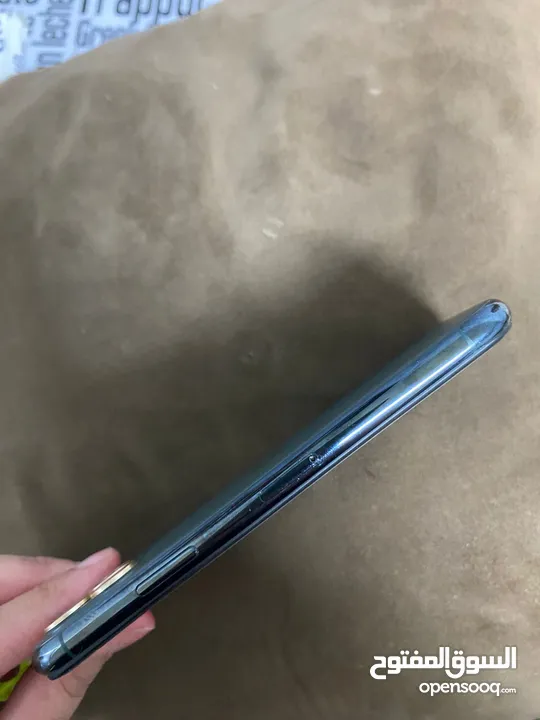 ‏iPhone 11 Pro للبيع