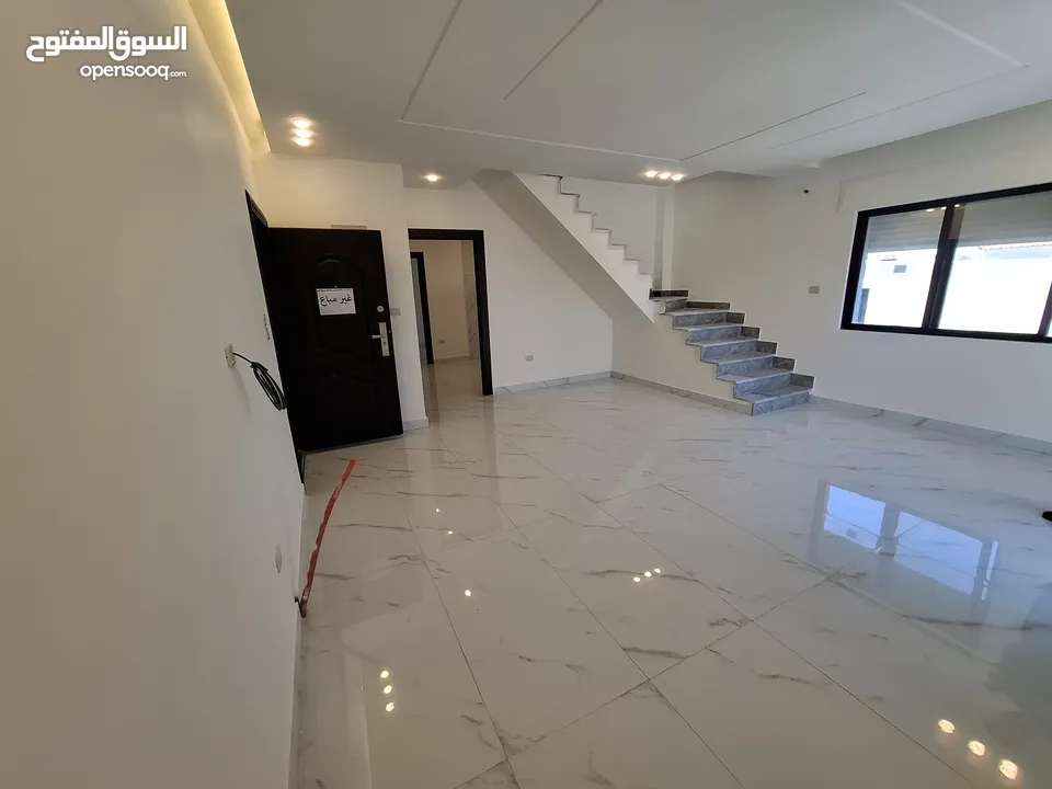 Unfurnished apartment for sale  ( Property 42746 )-174782806