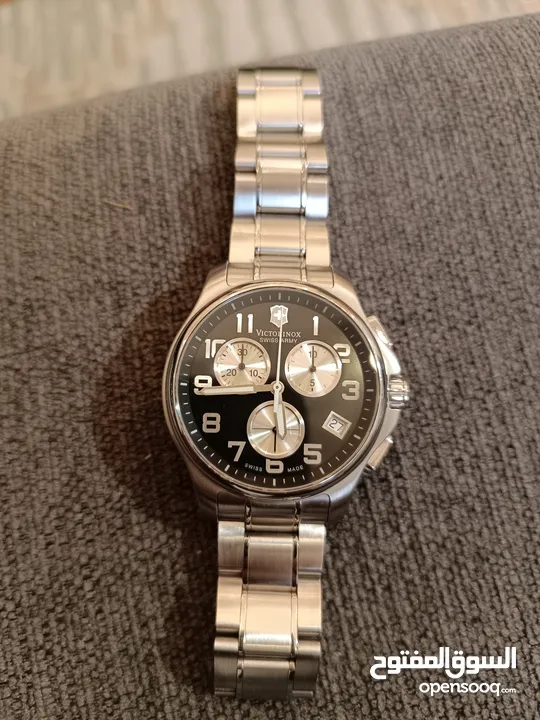 ساعة فيكتورونيكس سويس ارمي victorinox