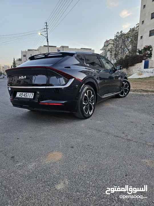 كيا ev6 كهرباء 2023   وارد اميركي ممشى قليل     جميع الاضافات اعلى صنف عدا الفتحة  موديل 2023
