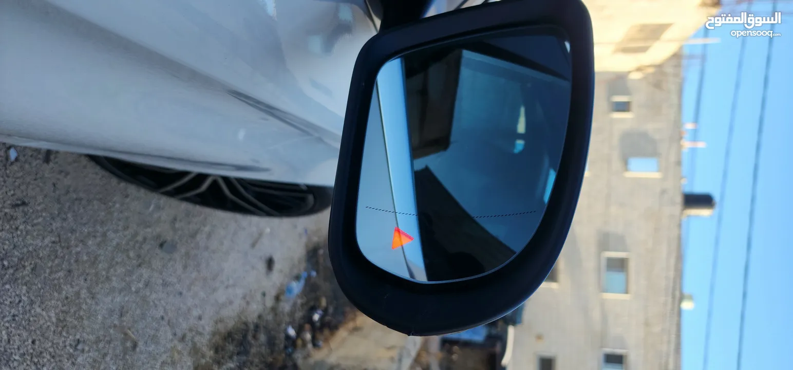 MERCEDEC BENZ C200 YEAR 2017 سيارة مميزة جدا جدا 6 انظمة قيادة السعر على الكاش فقط والسعر نهائي ..