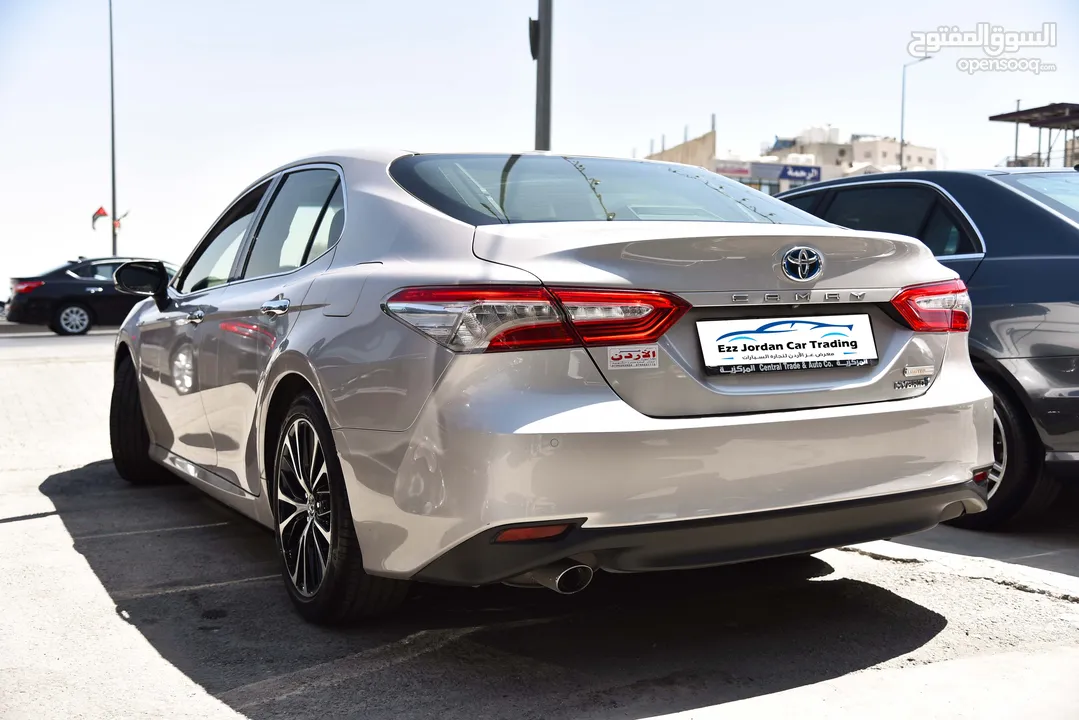 تويوتا كامري ليميتد هايبرد Toyota Camry Limited Hybrid 2019
