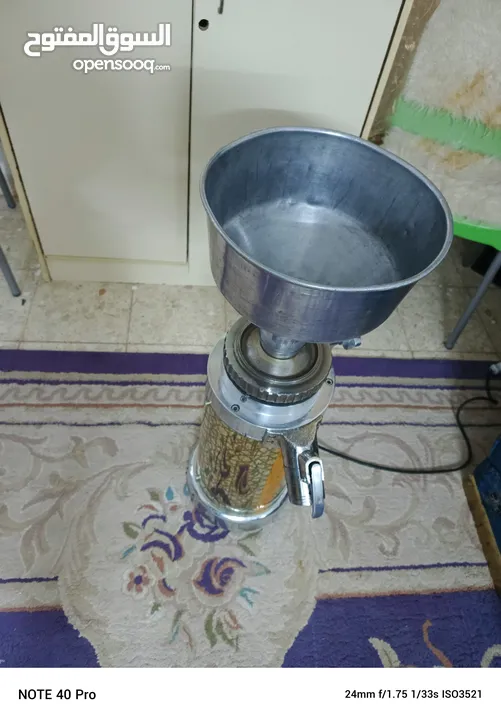 ماكينه طحن قهوه واحد فاز بحال الوكالة استخدام بسيط قويه جدا وغير مصلحه الماكنه قويه بطحن وطحنها بودر