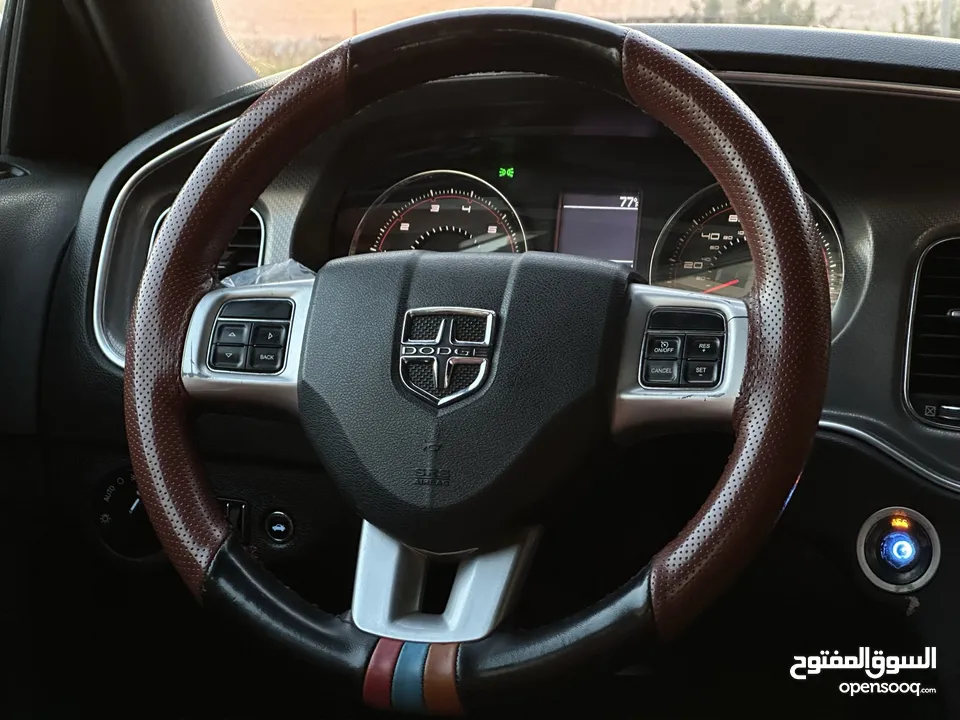 Dodge charger model 2011 (3600cc) for sale