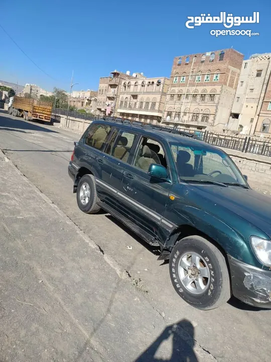 صالون 2000 V8 اتماتيك