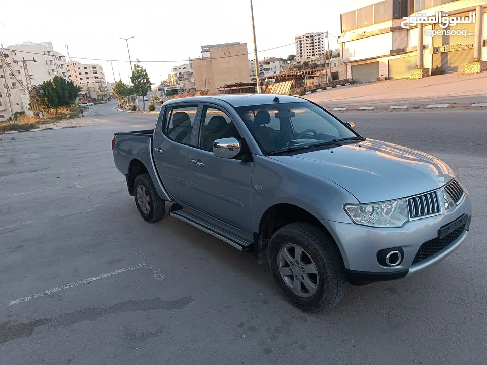 ميتسوبيشي هنتر موديل 2013 تسير 2014 (4*4)