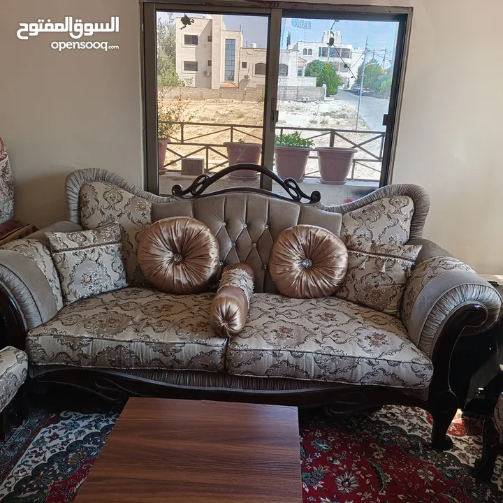 طقم كنب خشب سويد تفصيل مستعمل للبيع بسعر 250