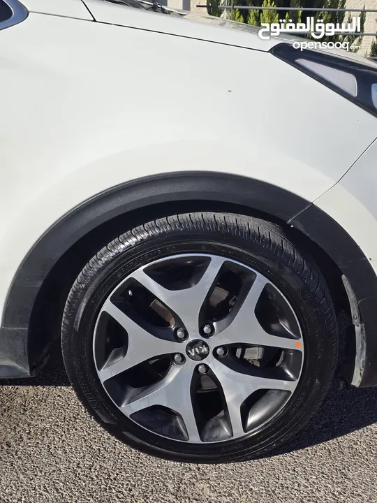 سبورتج ماتور 2000 ديزل 4*4 فل اضافات مع بانو راما