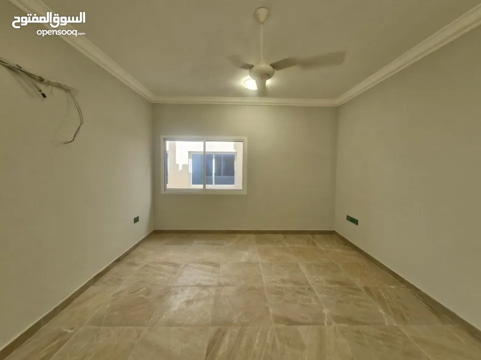 4 BR Brand New Townhouse in Al Hail South