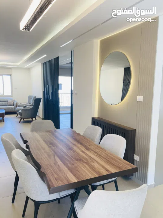 Beautiful 3 bedroom 2.5 bathrooms apartment