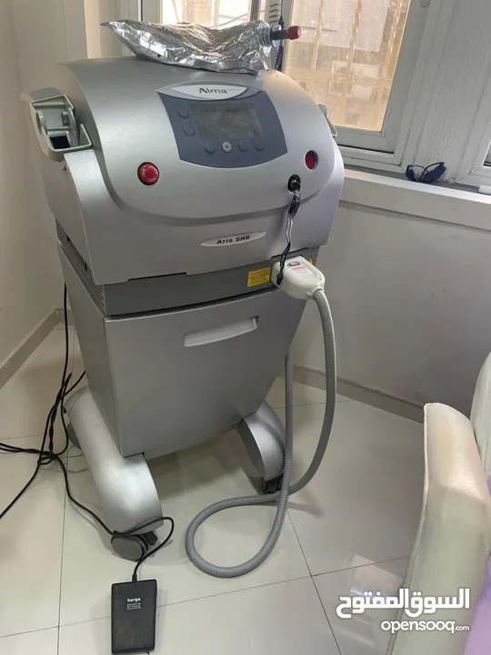 بيع اجهزة مركز عناية بشرة بسبب السفر