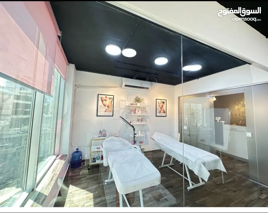 صالون ومركز تجميل للسيدات للبيع في - خلدا