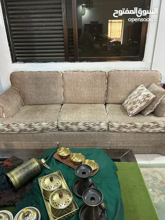 طقم كنب سبع مقاعد