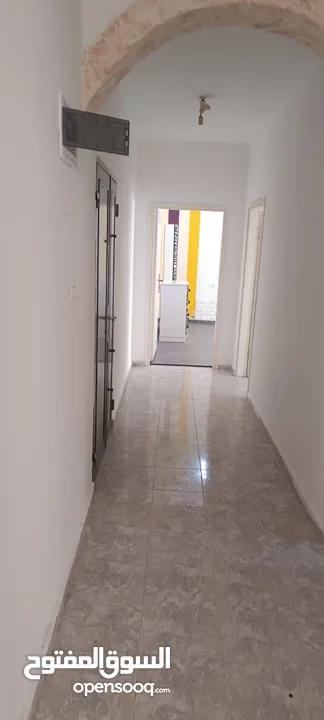 شقة غرفتين نوم للايجار بجانب روضة الجميل