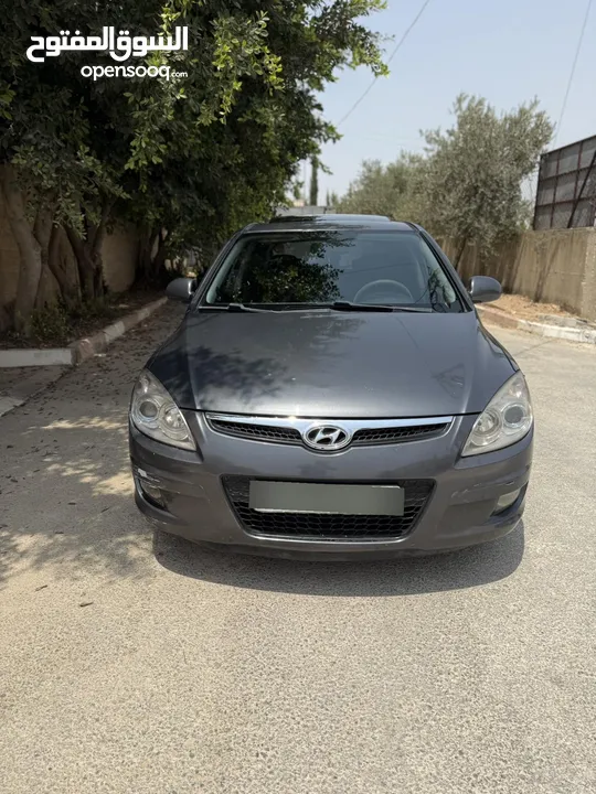 HYUNDA I30  2009 بسعر حرق ع الكاش فل مع فتحة سقف