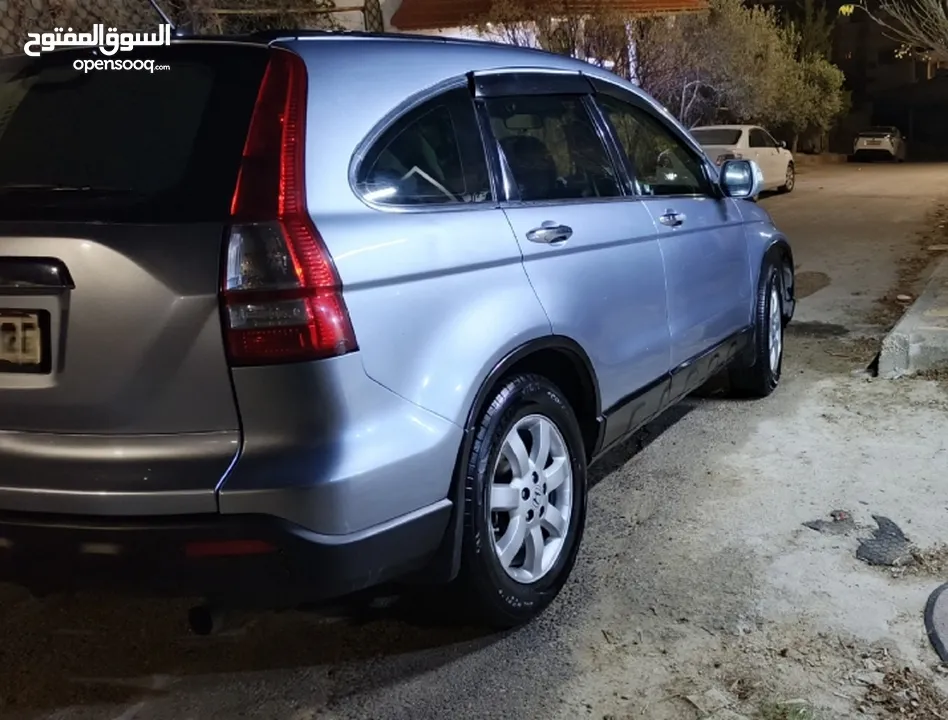 هوندا CR-V 2007 فحص مميزة اعلى صنف مرخصة سنه كاملة للبيع بسعر مغري