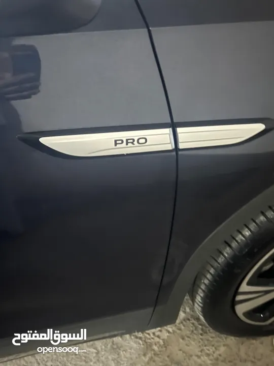VOLKSWAGEN ID6 CROZZ