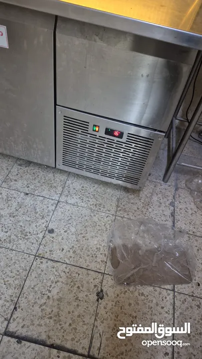 براد مطعم جديد