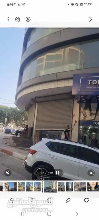 مكتب. للايجار 85  ثلاث غرف. وصاله. وحمام ومطبخ مطل وسط البلد منطقه حيويه