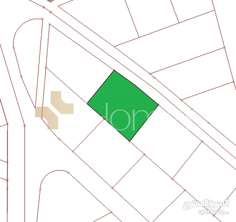 ارض للبيع بالقرب من ستي مول تصلح لبناء اسكان بمساحة 1070م