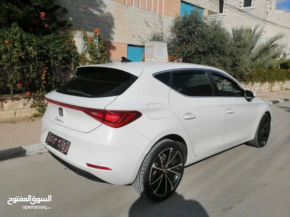 سيات ليون اتوماتيك