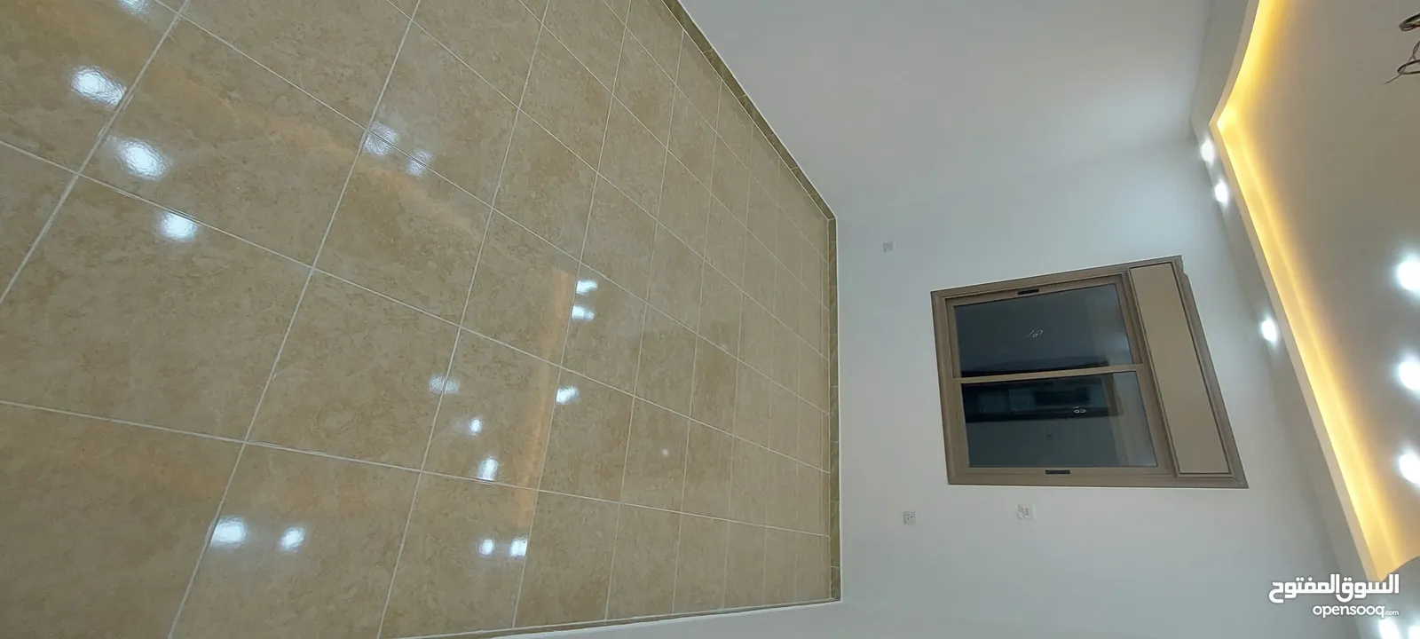 شقة فاخرة للبيع التاسعة كاش أو اقساط ط1هندسي 114 م اطلالة بحرية دائما