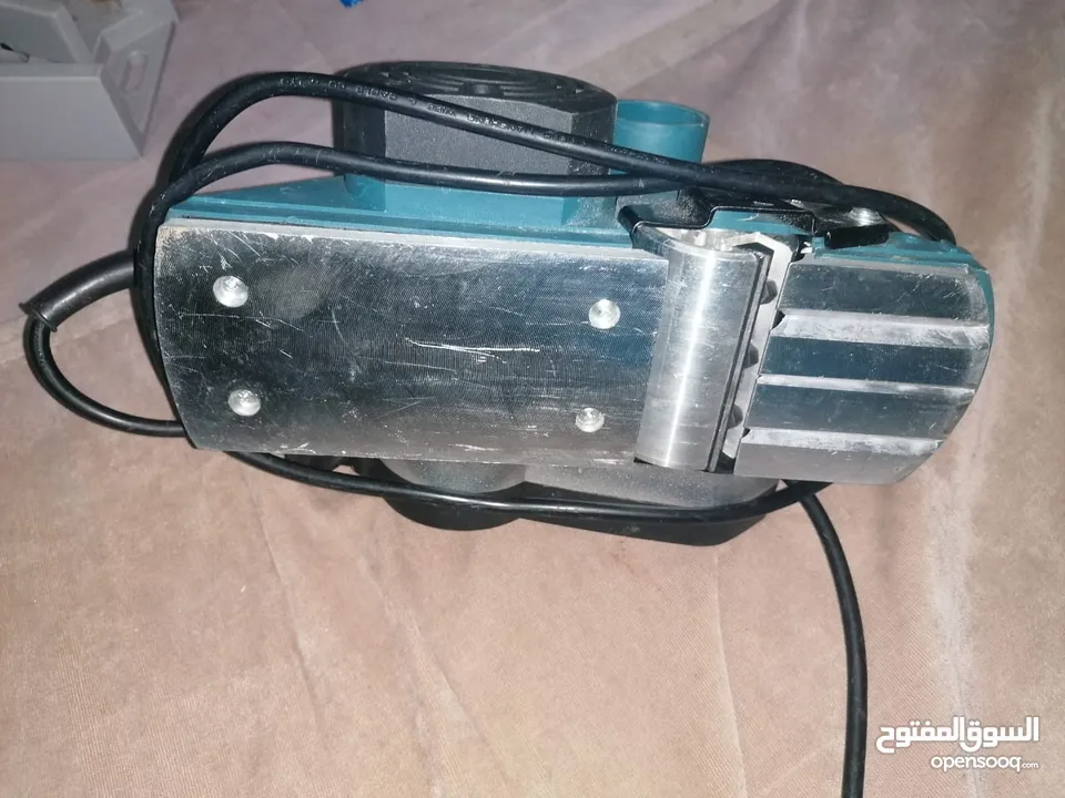 عدد منوعة بحالة الجديد بسعر محروق