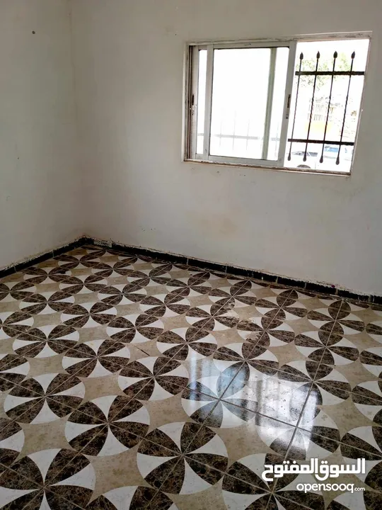 بيت للبيع مكون طابقين
