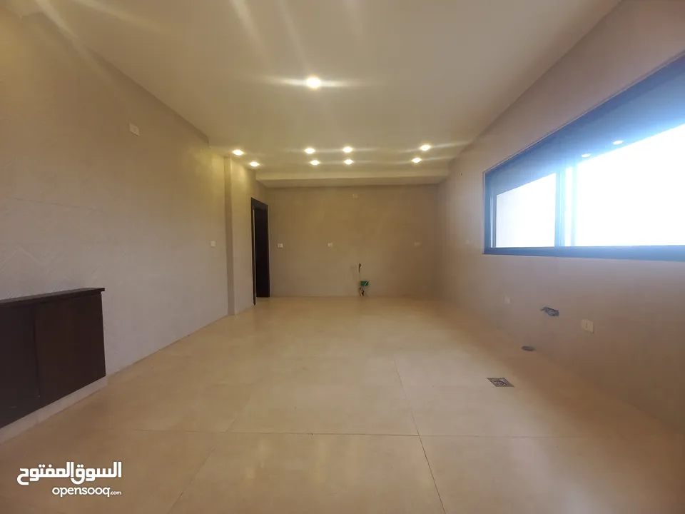 فيلا للإيجار في منطقة عبدون  ( Property 36558 )-175055043