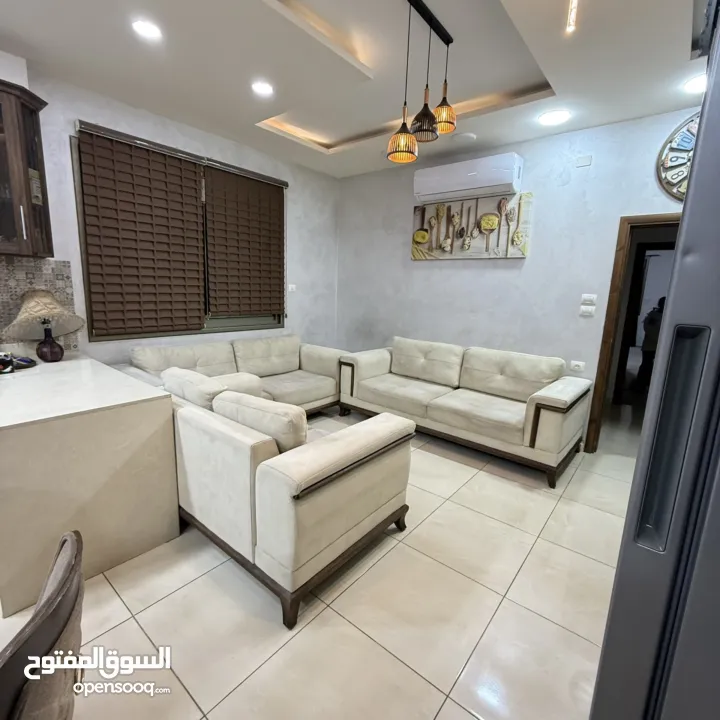 طقم كنب 8 مقاعد وغاز 90 سم وجلاية وغسالة