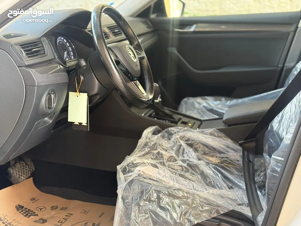 سكودا سوبيرب موديل2020 وترخيص 2019 فحص ممتاز ولا غرام بويه  مطور 1500 بنزين