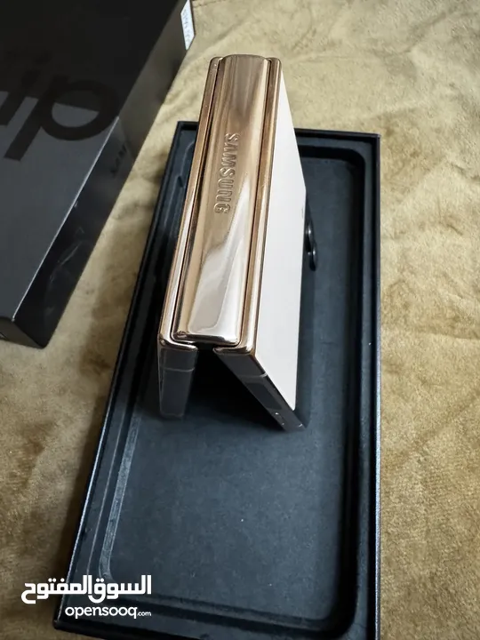Samsung galaxy Z Flip4 128GB