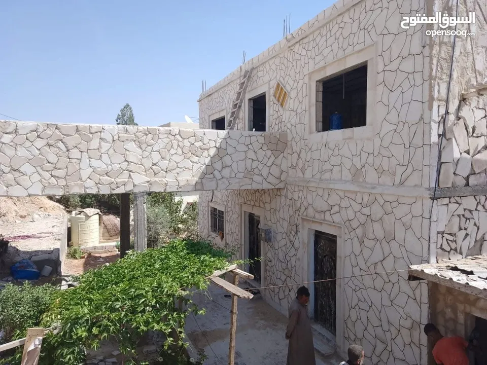 تركيب الحجر والشحف وديكورات
